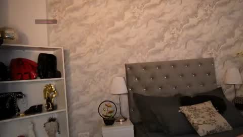 Snapshot of amyyydiamond chatting on June 2026 06:43:01 PM AmyDiamond online show from June 2026 06:43:01 PM
