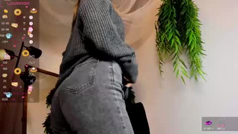 Angie online show from January 2025 02:52:01 AM