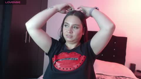 Snapshot of ana_arms_ chatting on June 2026 06:13:02 PM ana_arms_ online show from June 2026 06:13:02 PM