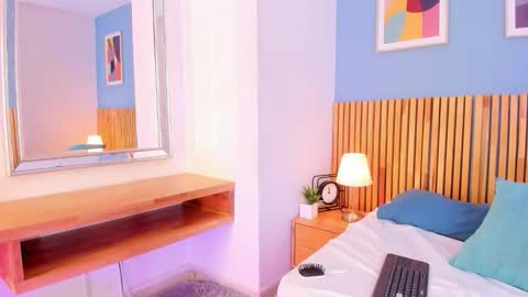 Snapshot of ana_gonzalez chatting on November 2025 01:07:02 PM Ana Gonzalez online show from November 2025 01:07:02 PM