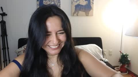 Ana Melissa online show from January 2025 09:00:01 PM