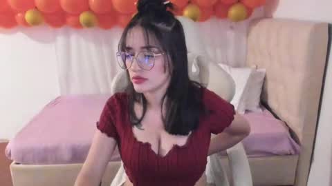 Im anna but you can call me as you want online show from February 2025 11:25:02 PM