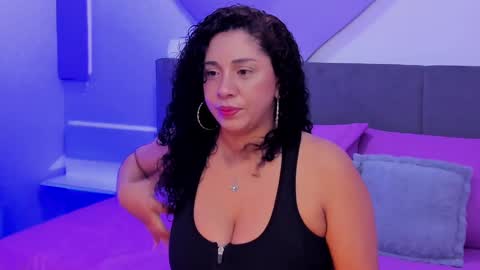 Snapshot of ana_sweet8 chatting on September 2025 10:20:01 AM Ana My schedule 0400 - 1600 GMT -5 online show from September 2025 10:20:01 AM