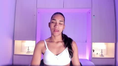 anaacollins_ online show from March 2026 11:39:01 AM