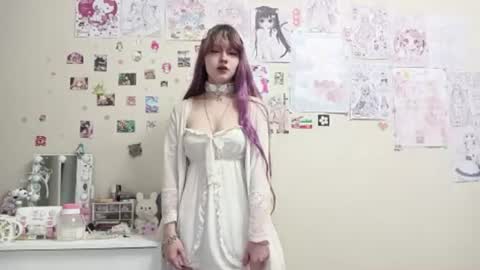 Malvina online show from June 2026 08:19:02 PM