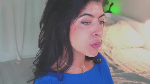 anabelcurvy online show from September 2025 01:25:02 PM