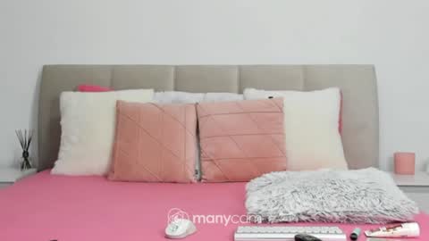 Anabella online show from December 2024 09:22:01 PM