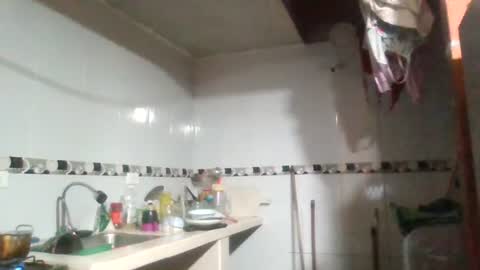 Snapshot of anabella_00 chatting on July 2026 04:19:01 AM anabella_00 online show from July 2026 04:19:01 AM