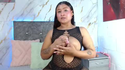 anabelle bluee10 online show from April 2026 06:27:02 PM