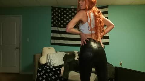 Snapshot of anabelleleigh chatting on May 2026 11:54:01 PM Anabelleleigh online show from May 2026 11:54:01 PM
