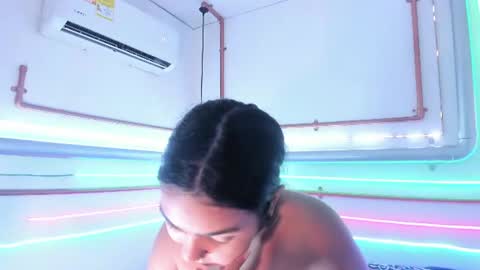 Snapshot of anaelle_bardin chatting on July 2026 03:05:01 PM Anna online show from July 2026 03:05:01 PM