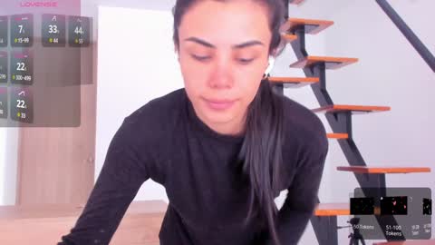 Ana Henao or Annie... Follow me ahenaocb Insta  X online show from December 2024 04:19:02 PM