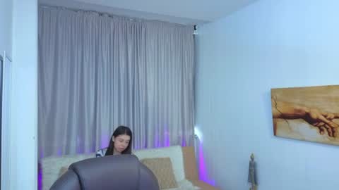 Snapshot of anahi_estrada chatting on June 2026 11:52:01 AM Anahi online show from June 2026 11:52:01 AM