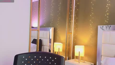 Anahi  online show from October 2025 07:45:02 PM