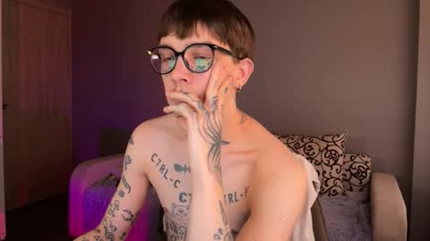 Snapshot of anahori_simon chatting on October 2025 11:50:02 AM simon online show from October 2025 11:50:02 AM