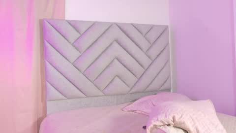 anaisdream_ online show from February 2026 06:10:02 AM