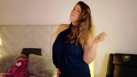 Snapshot of anaise_latif chatting on May 2026 11:40:02 AM Anaise online show from May 2026 11:40:02 AM