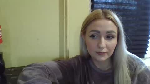 analqueen2024 online show from October 2025 06:10:01 AM