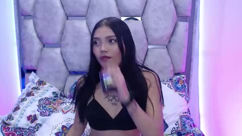 analymilles online show from November 2025 03:16:01 AM