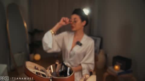 Ana online show from October 2025 09:04:02 PM