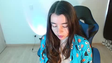 Snapshot of anarosse__ chatting on February 2025 03:47:01 PM ana 3 online show from February 2025 03:47:01 PM