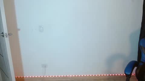 Snapshot of anarosse__ chatting on September 2025 01:18:01 AM ana 3 online show from September 2025 01:18:01 AM