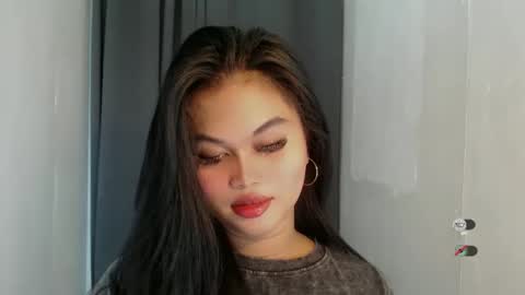 Snapshot of anaruru_ chatting on April 2026 01:45:02 PM ANA online show from April 2026 01:45:02 PM