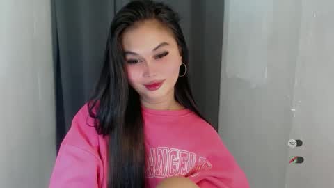 Snapshot of anaruru_ chatting on May 2026 04:34:01 PM ANA online show from May 2026 04:34:01 PM