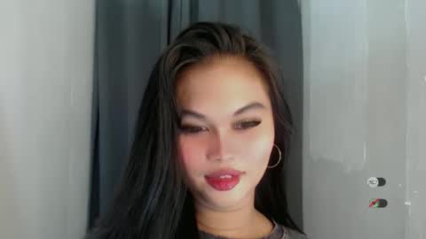 Snapshot of anaruru_ chatting on May 2026 06:24:01 PM ANA online show from May 2026 06:24:01 PM