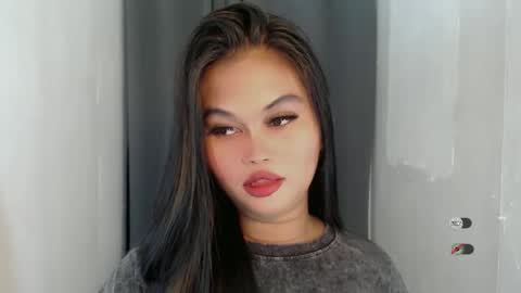 Snapshot of anaruru_ chatting on May 2026 01:29:02 PM ANA online show from May 2026 01:29:02 PM