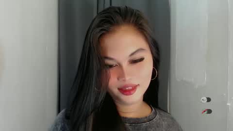 Snapshot of anaruru_ chatting on May 2026 04:02:01 PM ANA online show from May 2026 04:02:01 PM