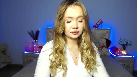 anastacyyellig online show from January 2025 04:04:01 AM