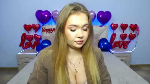 anastacyyellig online show from February 2025 12:27:02 PM