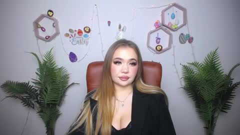 anastacyyellig online show from April 2026 09:27:01 PM