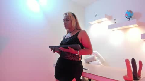 Snapshot of anastasiataylor_ chatting on October 2025 03:26:01 AM Ana 3 online show from October 2025 03:26:01 AM