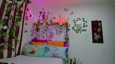 Independent online show from October 2025 10:29:02 PM