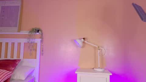 Kendra  online show from March 2026 11:27:02 AM