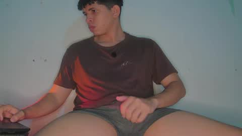Snapshot of ancoder2912 chatting on May 2026 04:52:02 AM Andres online show from May 2026 04:52:02 AM