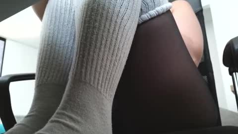   online show from April 2026 11:44:02 AM