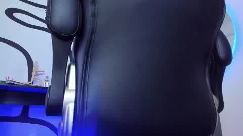 Andrs   -                   online show from September 2025 11:59:02 PM