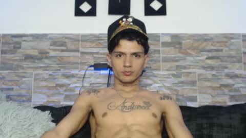 Snapshot of andersonz98 chatting on March 2025 05:00:02 AM andersonZ98 online show from March 2025 05:00:02 AM