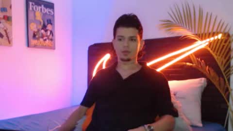 andersonZ98 online show from December 2025 06:51:01 AM