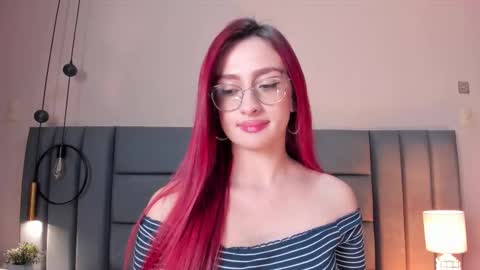 Andra Cyrus online show from January 2026 09:20:01 PM