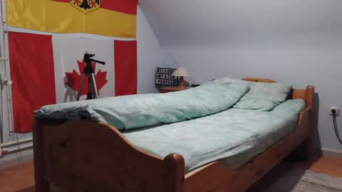 Snapshot of andre124231 chatting on December 2024 08:14:02 PM Andre online show from December 2024 08:14:02 PM