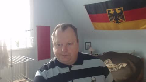 Snapshot of andre124231 chatting on October 2025 11:09:01 AM Andre online show from October 2025 11:09:01 AM