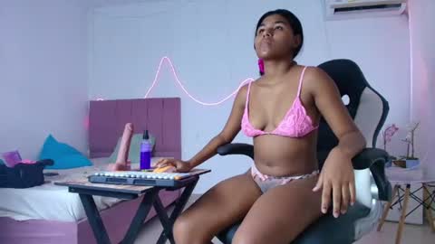 Snapshot of andre_lezcano chatting on June 2026 03:11:02 PM andre_lezcano online show from June 2026 03:11:02 PM