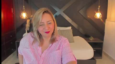Snapshot of andre_soto_ chatting on June 2026 01:39:01 AM A N D R E online show from June 2026 01:39:01 AM