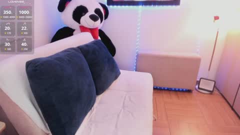 Snapshot of andrea_bonnie chatting on July 2026 11:58:02 PM andrea_bonnie online show from July 2026 11:58:02 PM