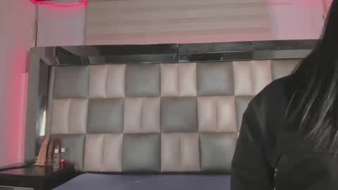 andrea_brunette_ online show from November 2025 03:28:01 AM