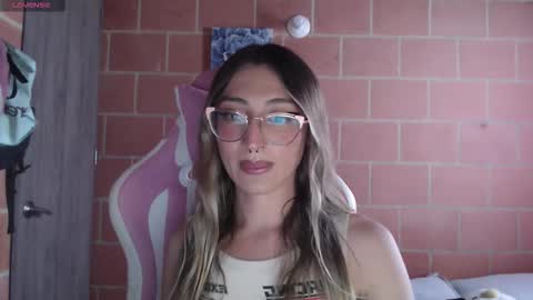 Andrea  online show from February 2026 09:19:02 PM